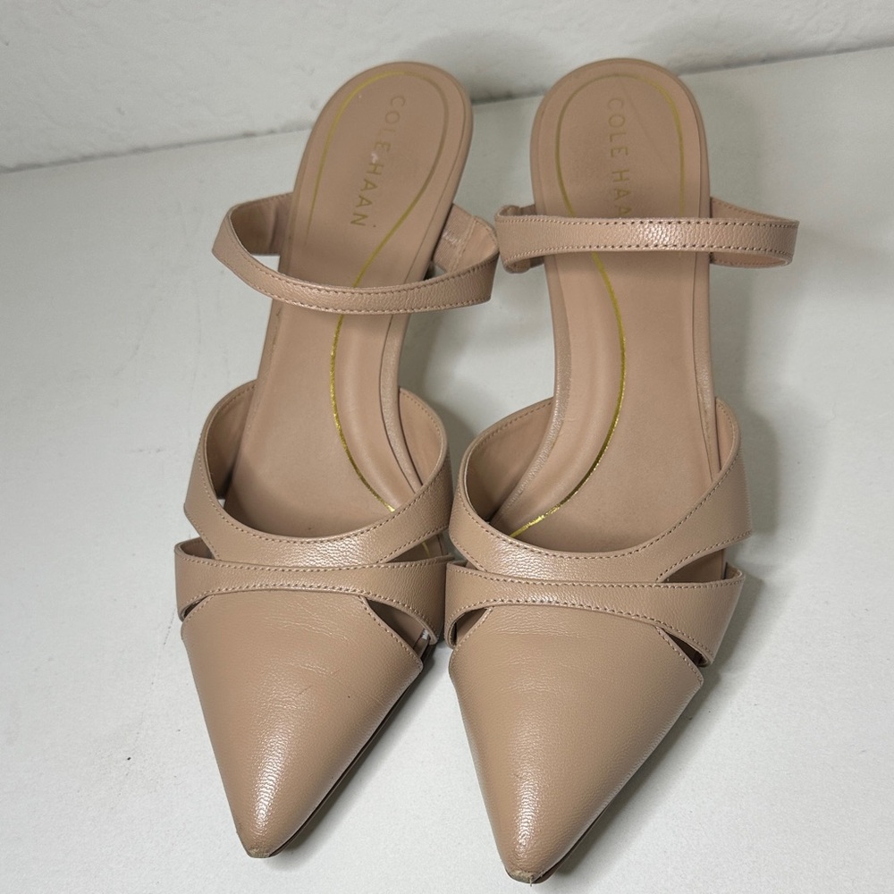 Cole Hahn Beige/ light Pink Women's Shoes 9.5